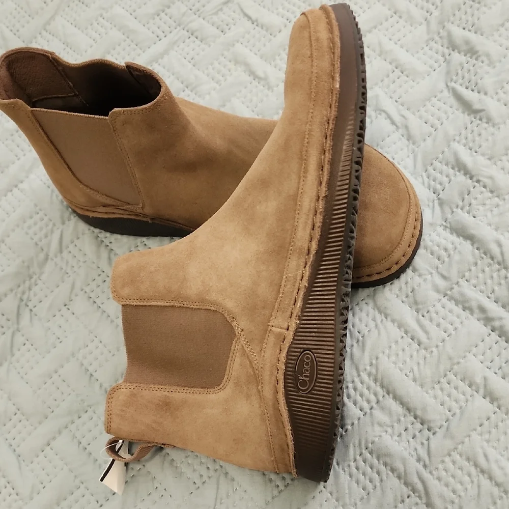 Chaco Men's Suede Paonia Chelsea Boots - Light Brown